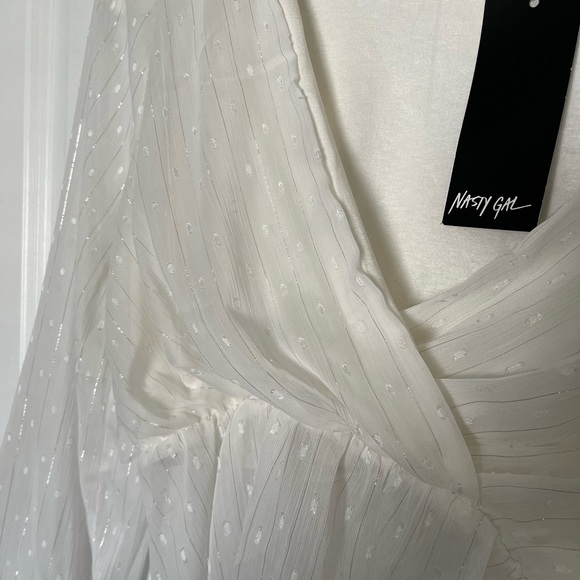 Nasty Gal - White Wrap Cropped Blouse - NWT - Picture 3 of 4